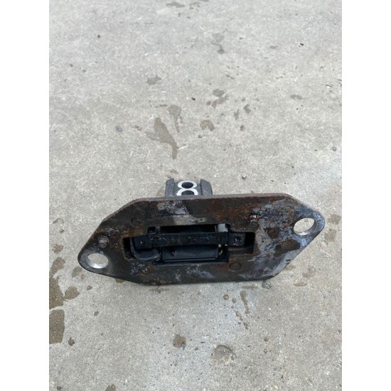 Tampon motor dreapta Volvo XC90 V70 S60 30748811