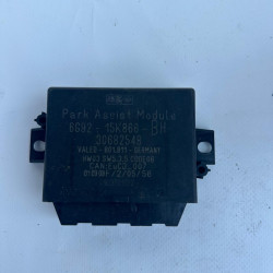 Parking sensor control module Volvo XC60 XC70 V70 S80 30682548