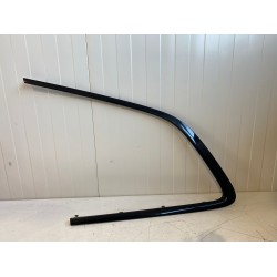 Ornament exterior stanga geam spate R-DESIGN VOLVO XC60 2018-2023 32244131