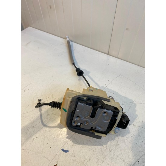 Broasca stanga spate VOLVO XC90 XC60 32131412 32310924