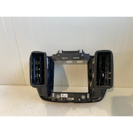 Central dashboard grille VOLVO XC60 2018+ 31417738 31477274 31477275 31417742 31417744