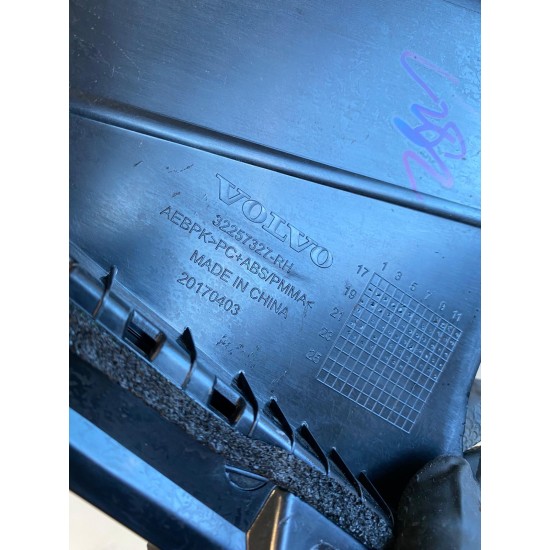 Rear door trim panel right piano black VOLVO XC60 2018-2023 32257327