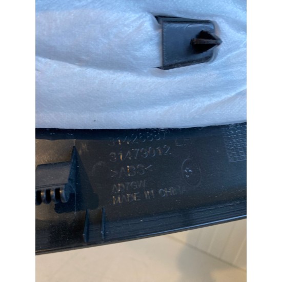 Ornament stanga stalp C sus VOLVO XC60 2018+ 31426887 31479012