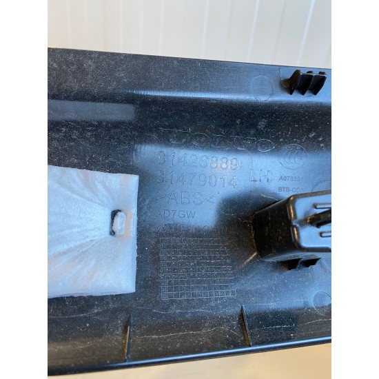 Ornament stanga stalp C jos VOLVO XC60 2018+ 31426889 31479014