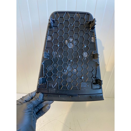 Grila boxa centrala bord VOLVO XC60 2018+ 31417771