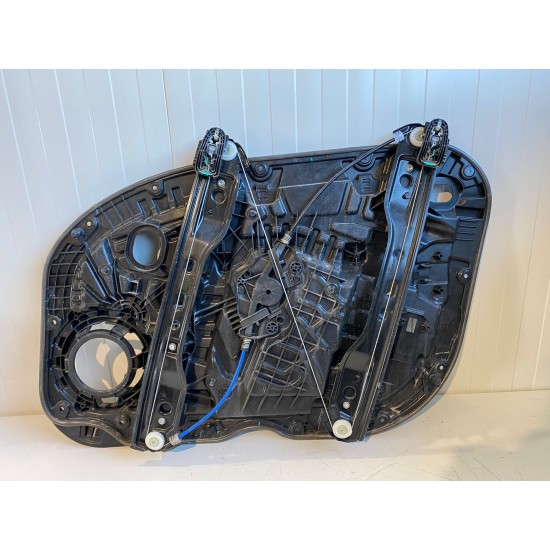 Front left door window frame Volvo XC60 2018+ 31416995 Front left door window frame Volvo XC60 2018+ 31416995