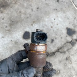 Injector diesel nozzle 185cp Volvo V70 XC60 S80 30777526 36000574