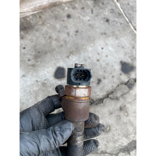 Injector diesel nozzle 185cp Volvo V70 XC60 S80 30777526 36000574