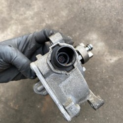 Vacuum pump Volvo V60 V70 XC70 XC60 V40 31258031 31375107 31375106