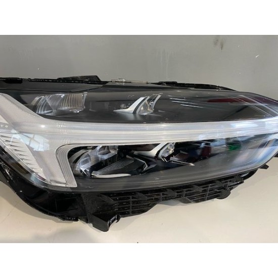 Far dreapta FULL LED VOLVO XC60 FACELIFT 2021+ 32404706