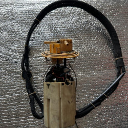 Diesel fuel pump 2.4 163CP Volvo XC90 S60 S80 V70 XC70 2002-2004 8621027