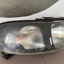 Far dreapta halogen Volvo S60 V70 XC70 2001-2004 8693578