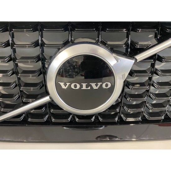 Grila Bara Fata INSCRIPTION cu camera NOUA Volvo XC90 2016+ 31698406