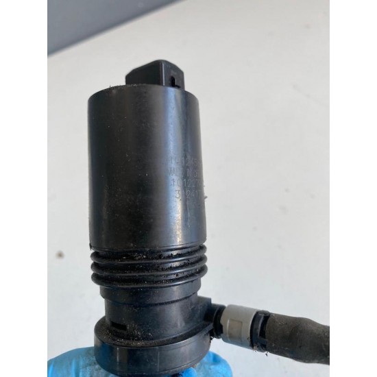 Windscreen washer pump Volvo XC90 2012 1012458 31283791