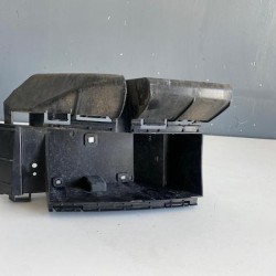 Mounting bracket bumper rear right VOLVO XC90 2007-2014 30698138
