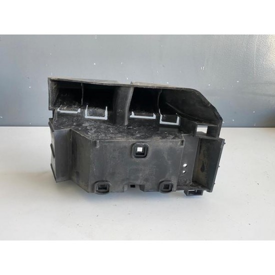 Mounting bracket bumper rear right VOLVO XC90 2007-2014 30698138