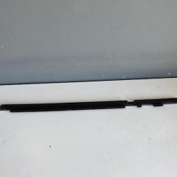 Ornament cromat perie geam dreapta fata R-DESIGN VOLVO XC90 2007-2014 30753851 30753853