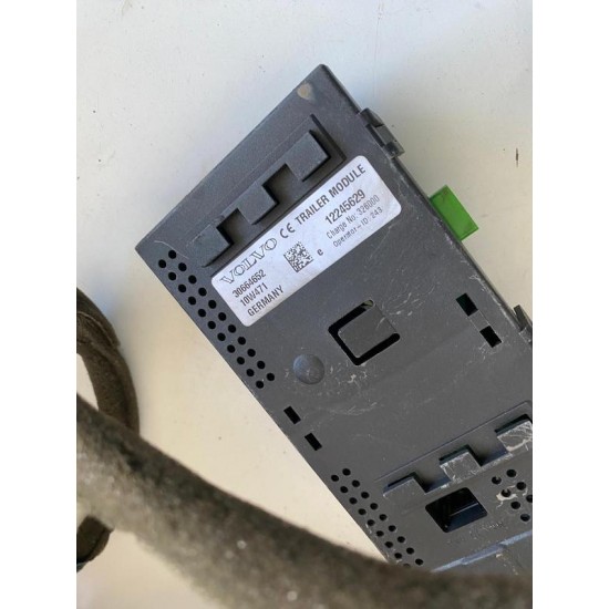 Carlig fix cu instalatie si modul VOLVO XC90 2007-2014 30660691 30664652 30681977 Carlig fix cu instalatie si modul VOLVO XC90 2007-2014 30660691 30664652 30681977