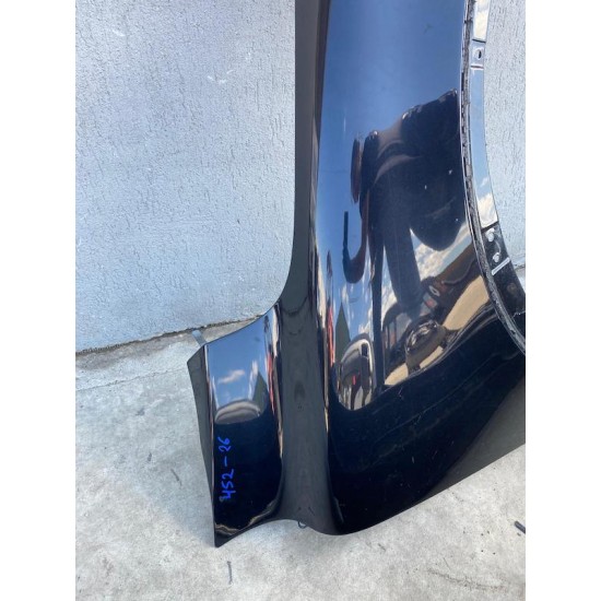 Aripa dreapta fata VOLVO XC90 2007-2014 30796495