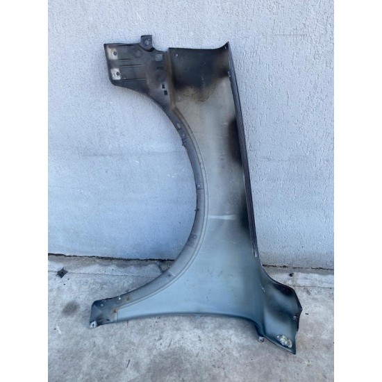 Aripa dreapta fata VOLVO XC90 2007-2014 30796495