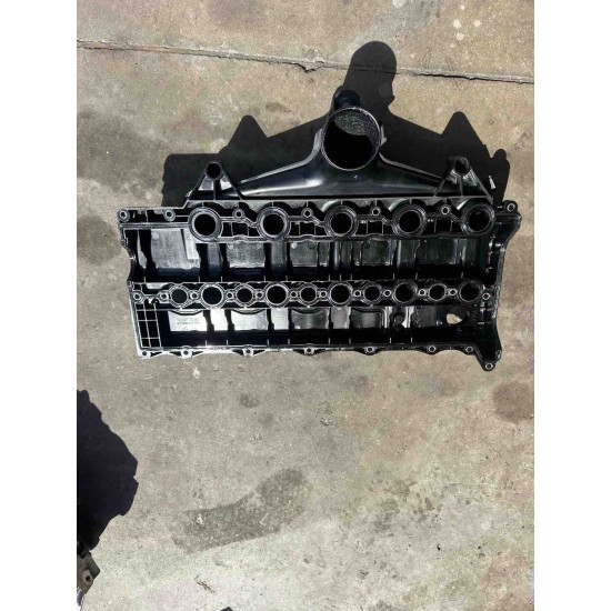 Cylinder head cover 180,000km Volvo S60 V60 XC60 XC70 V70 31338169