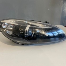 Far xenon dreapta VOLVO V40 2012-2016 31420010 31383161