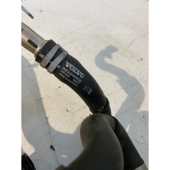 Radiator hoses VOLVO XC40 2018+ 32324802
