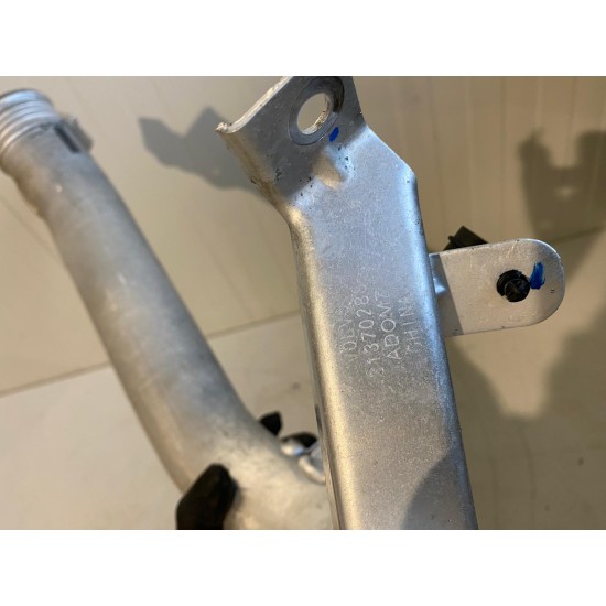 Intercooler charger hose Volvo S60 V60 S90 V90 XC60 XC90 31370288 31370489