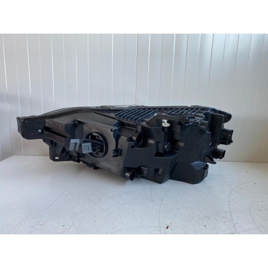 Far dreapta MID LED LHD VOLVO XC60 FACELIFT 2022+ 32337377 Far dreapta MID LED LHD VOLVO XC60 FACELIFT 2022+ 32337377