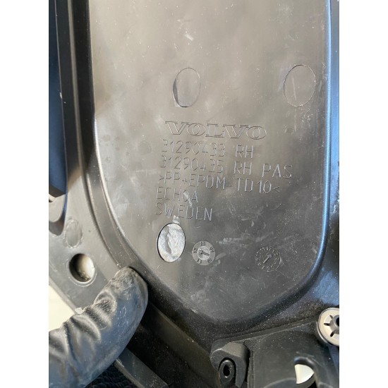 Front right grille Volvo XC60 R-design 2008-2014 31290433 31290435