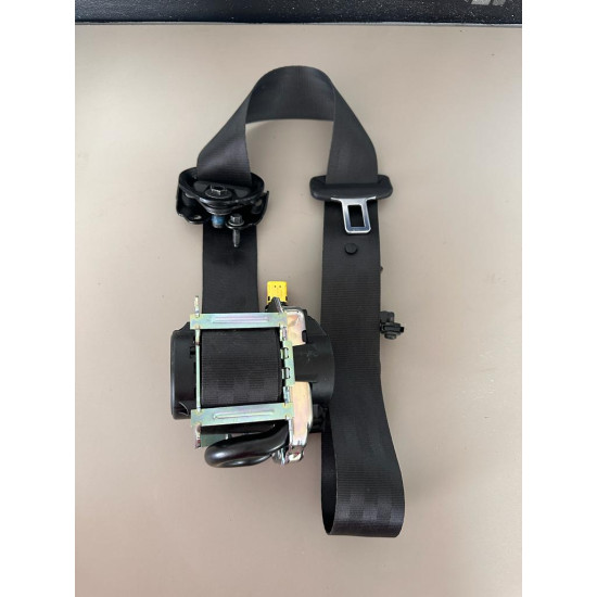 Rear left seatbelt Volvo XC60 32149070