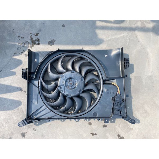 Radiator fan Volvo S60 V70 XC70 2004-2009 30749760