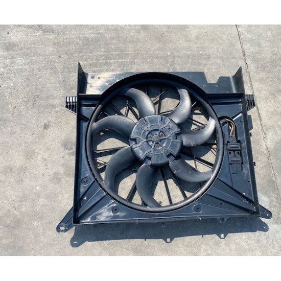 Radiator fan Volvo XC90 2003-2007 31111543