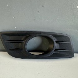 Grila bara dreapta fata Volvo V50 2011 30779101