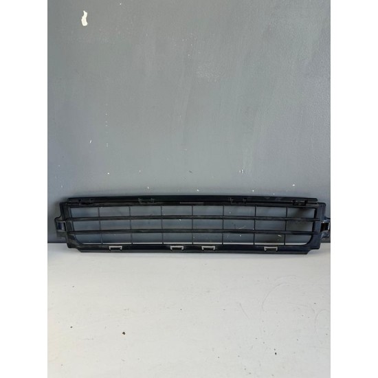 Grila bara fata inferioara Volvo S40 V50 2007+ Facelift 30744911 Grila bara fata inferioara Volvo S40 V50 2007+ Facelift 30744911