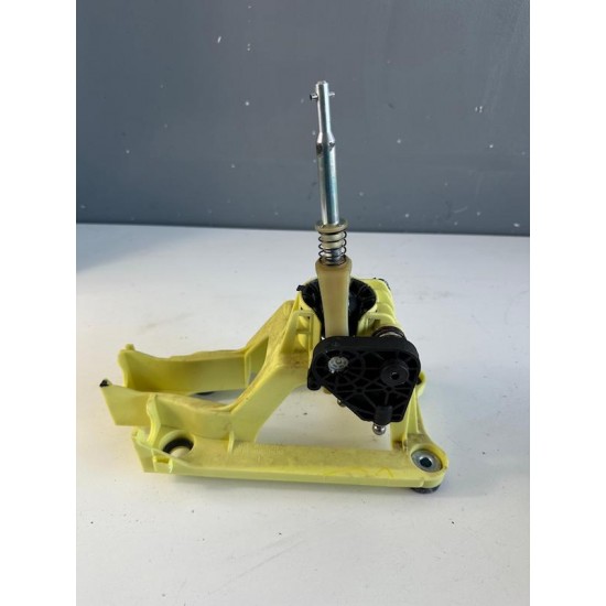Geartstick manual VOLVO V50 2011 31367097