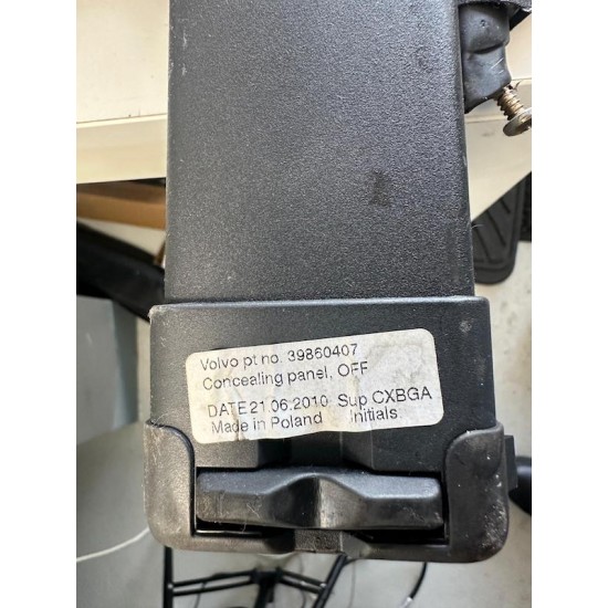 Rulou portbagaj VOLVO V50 FACELIFT 2011 39860407 39861678 Rulou portbagaj VOLVO V50 FACELIFT 2011 39860407 39861678