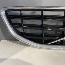 Front bumper grille VOLVO V40 2012-2018 31353121 31353120 31283764 31283762