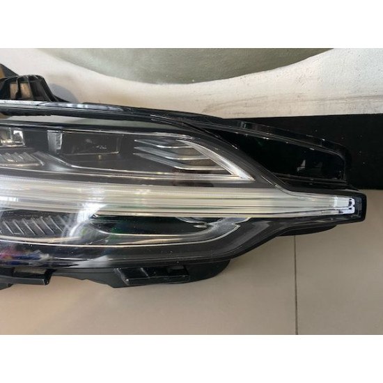 Far Dreapta Mid Led VOLVO S60 V60 2019