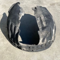 Front right mudguard VOLVO V40 2012+ 31265974 31301959