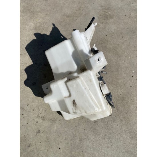 Winsdscreen washer reservoir Volvo V40 V40CC 31276094 31276095 31391616 31276097