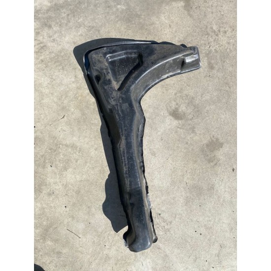 Burete aripa izolatie stanga VOLVO V40 V40 CROSS COUNTRY 31283054 Burete aripa izolatie stanga VOLVO V40 V40 CROSS COUNTRY 31283054