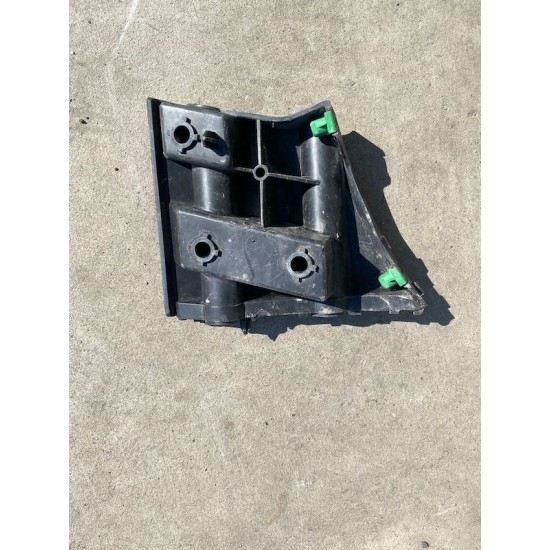 Front left bumper mounting bracket Volvo V40 V40CC 2012-2019 31395101