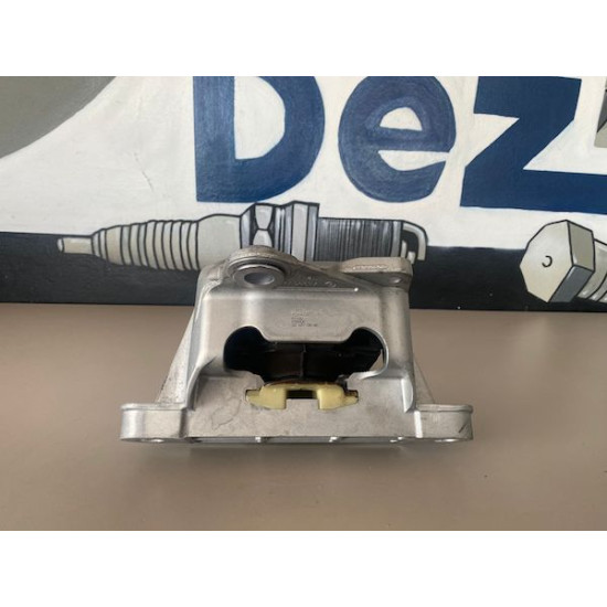 Engine Mount Volvo XC40 32298325