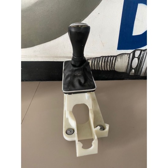 Gear shift lever knob 1.6 diesel manual VOLVO V40 2012-2019 31367614 31256965