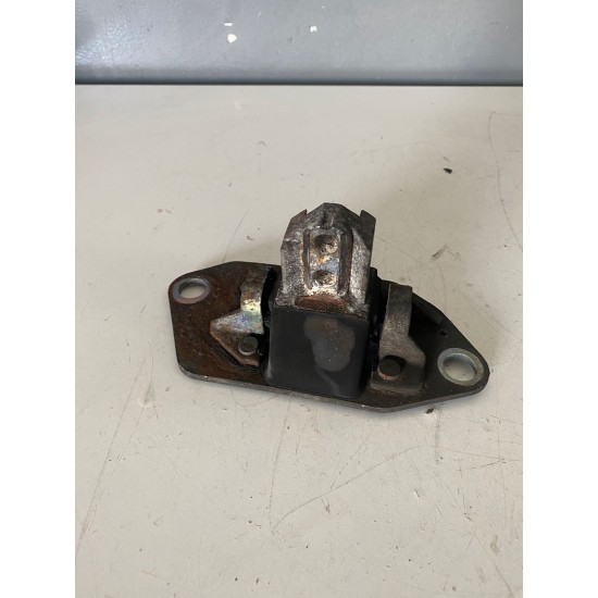 Tampon motor dreapta Volvo XC90 V70 S60 8624757 30748811