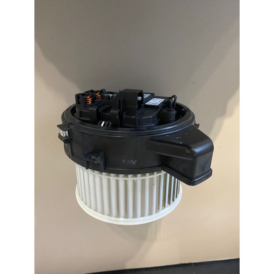 Ventilator habitaclu Volvo XC60 XC90 2014-2017 1035900093 