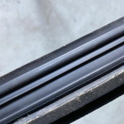 Rear left rubber seal trim moulding piano black VOLVO XC60 2018 31856281 31856284 