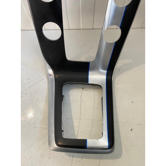 Central control panel trim R-DESIGN Volvo V40 V40CC 08632746 8632746 8632794 31348926 9123189