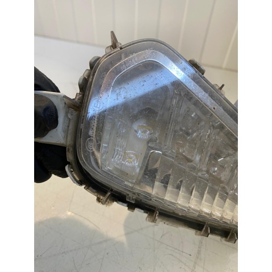 Proiector lumina de zi dreapta fata VOLVO V40 31323116 Proiector lumina de zi dreapta fata VOLVO V40 31323116